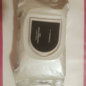 MAC MAKEUP WIPES 1OO count